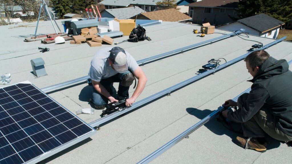 Rail Alignment Solar What Are Solar Panel Mounting Rails and Racks? | SolarCtrl